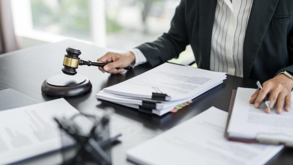 Znaczenie ubezpieczenia OC dla radcy prawnego w pracy zawodowej